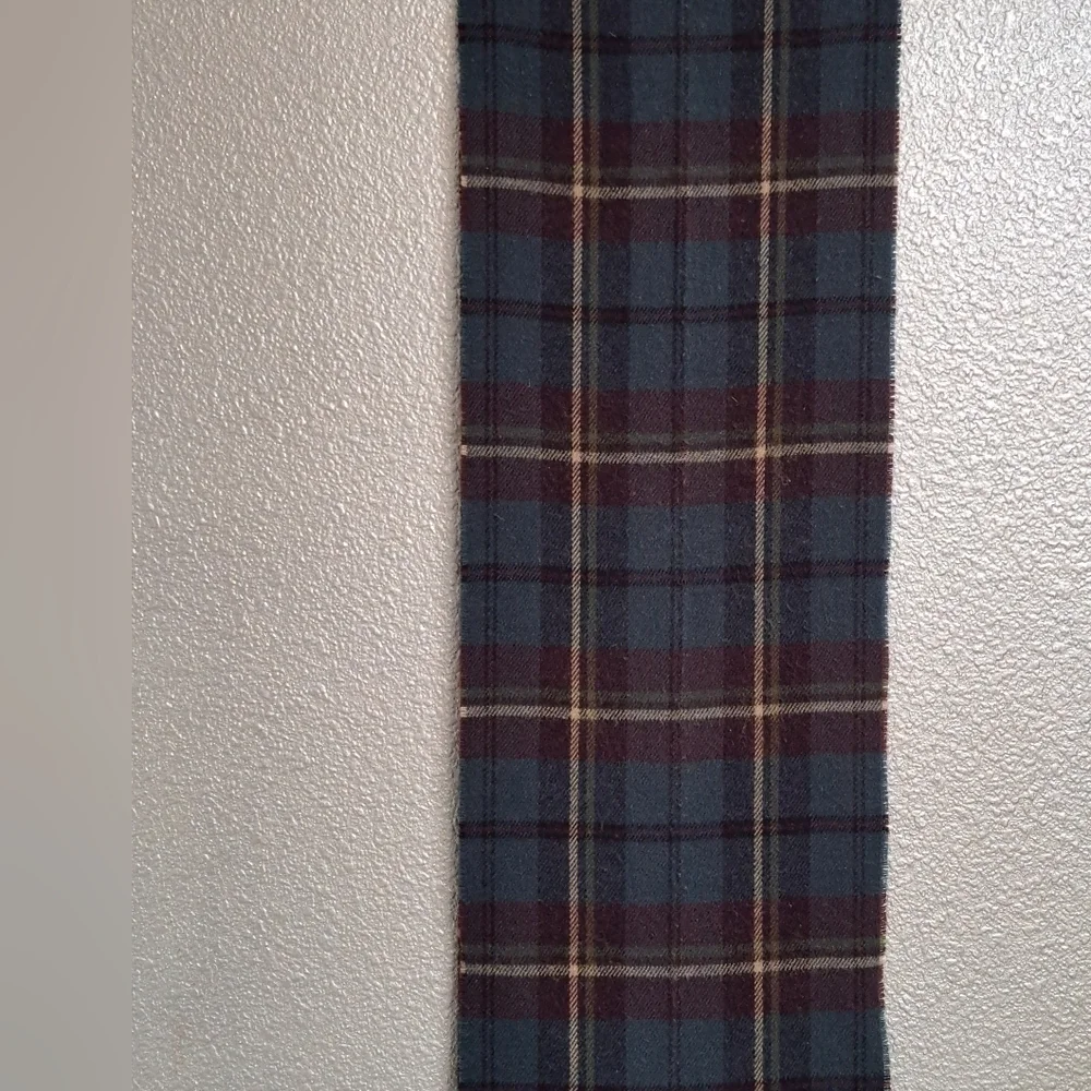 Green & Blue Plaid Men's Scarf   Size 9